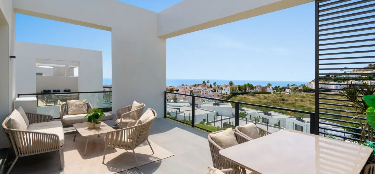 Sale of semi-detached house in Riviera del Sol 2