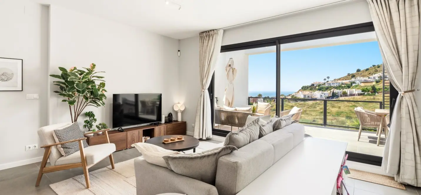 Sale of semi-detached house in Riviera del Sol 4