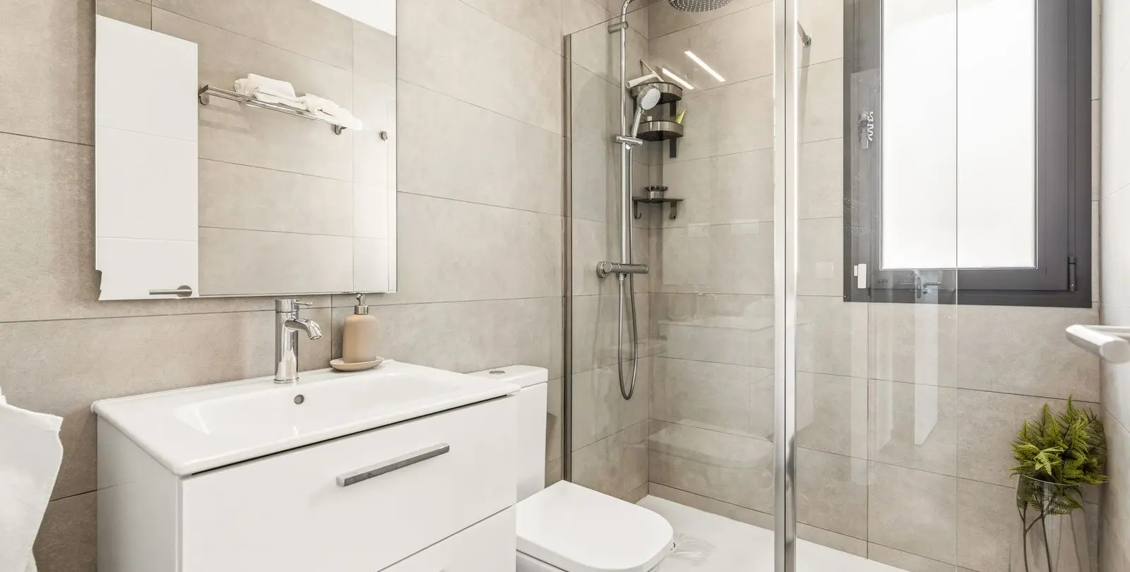 Sale of semi-detached house in Riviera del Sol 15