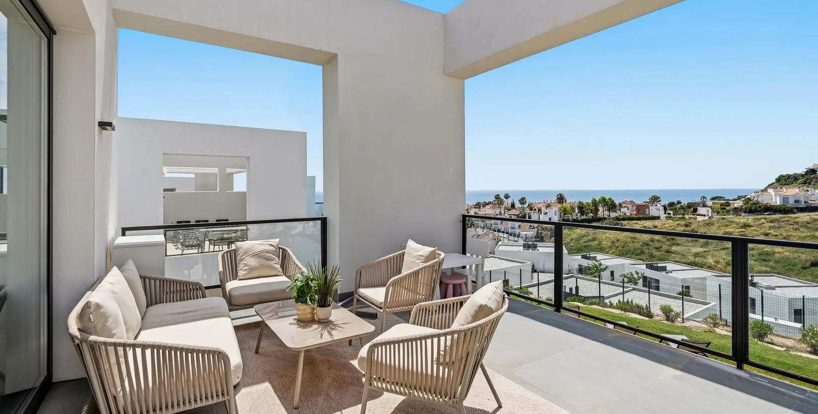 Sale of semi-detached house in Riviera del Sol 18