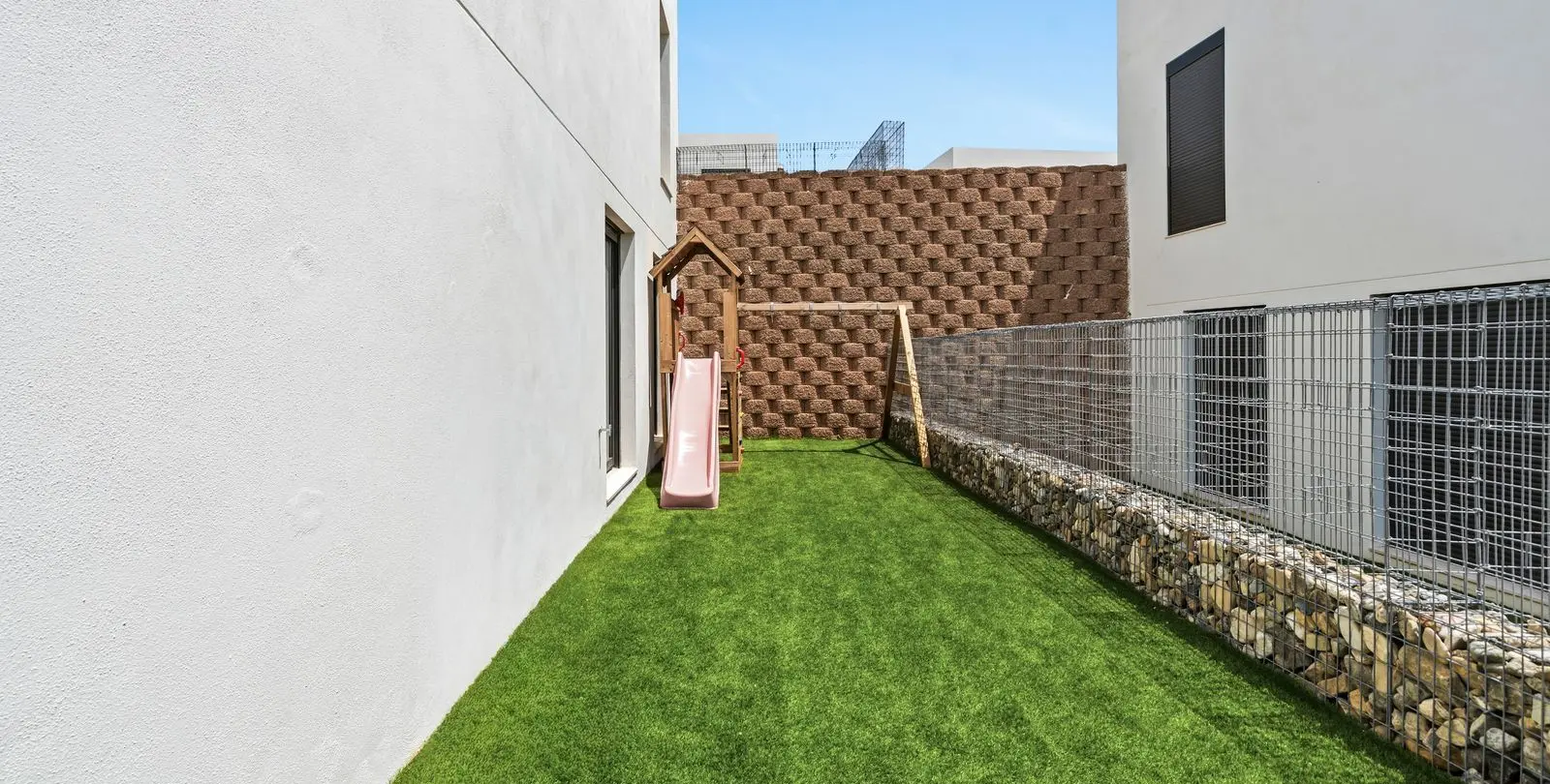 Sale of semi-detached house in Riviera del Sol 21