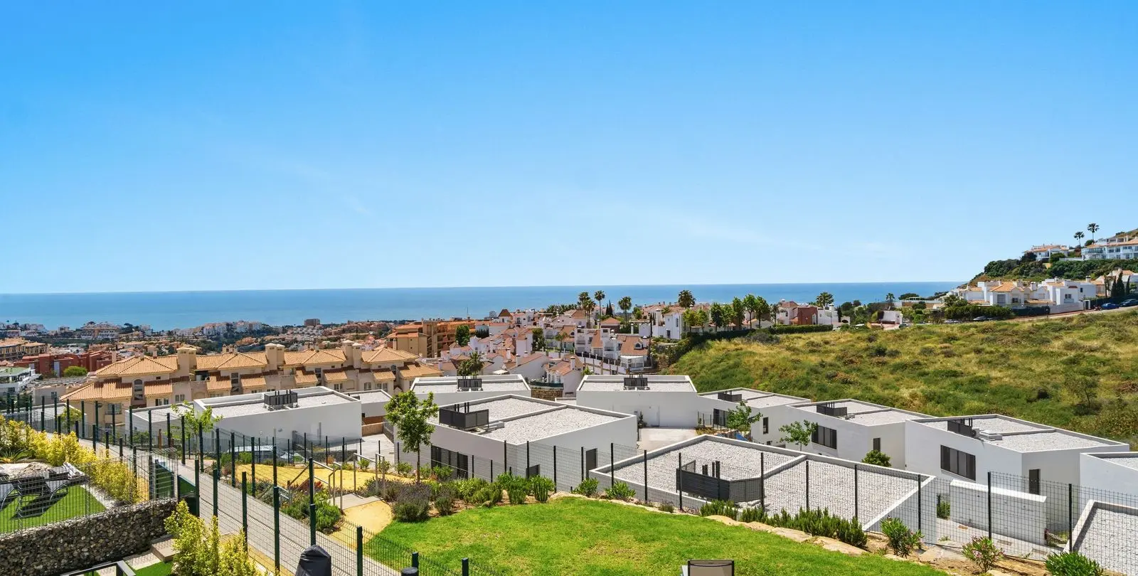 Sale of semi-detached house in Riviera del Sol 24