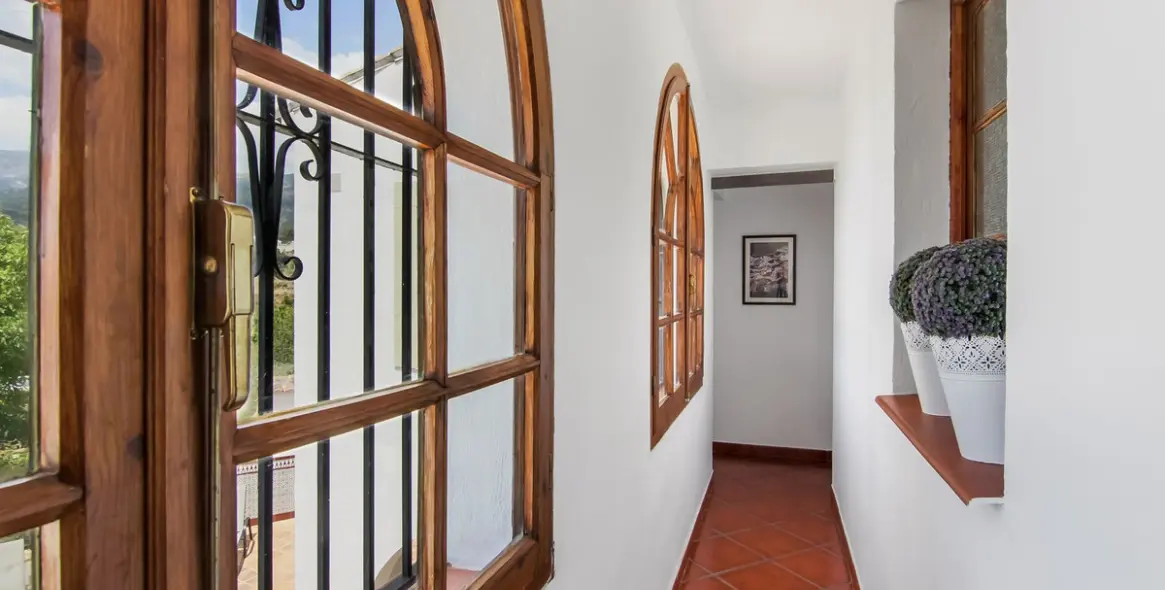 Sale of finca - cortijo in Canillas de Albaida 13