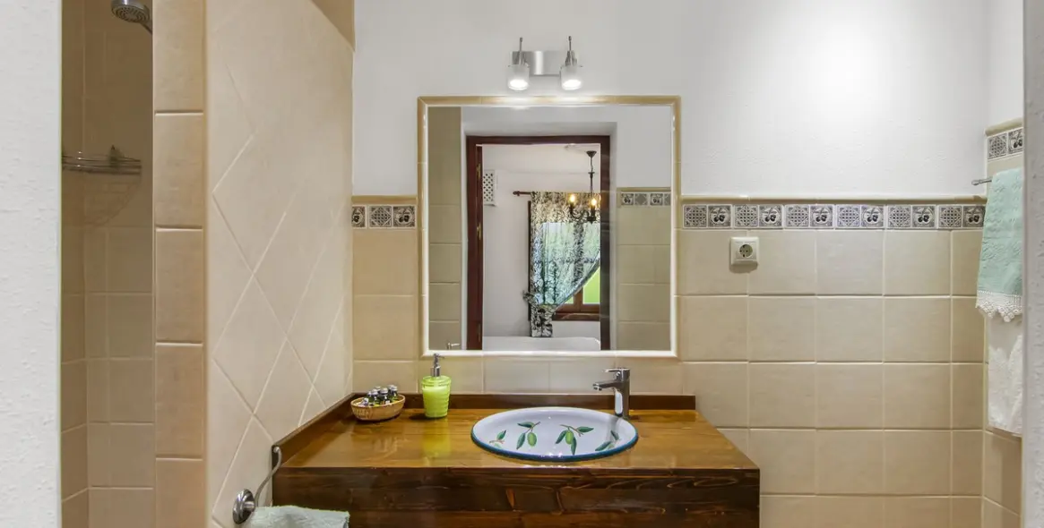 Sale of finca - cortijo in Canillas de Albaida 16