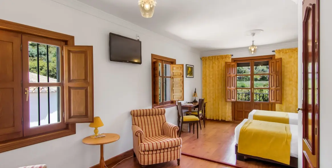 Sale of finca - cortijo in Canillas de Albaida 17