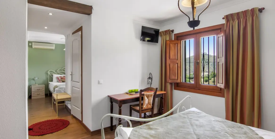 Sale of finca - cortijo in Canillas de Albaida 25
