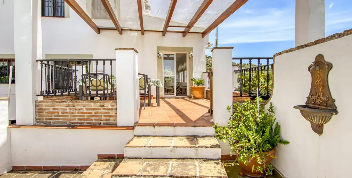Sale of finca - cortijo in Canillas de Albaida 38