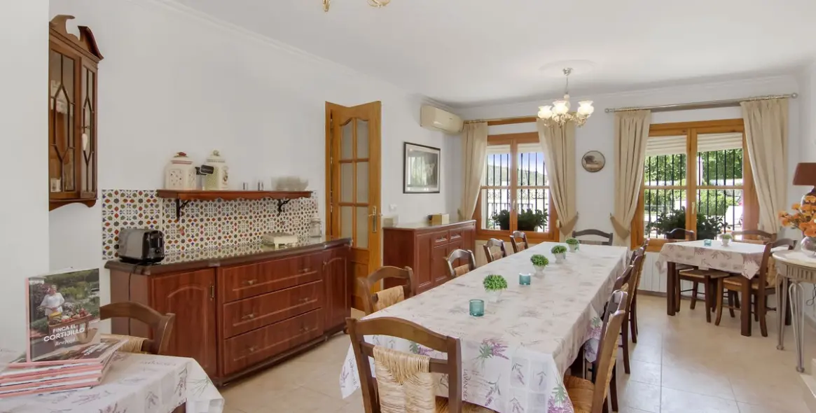 Sale of finca - cortijo in Canillas de Albaida 50