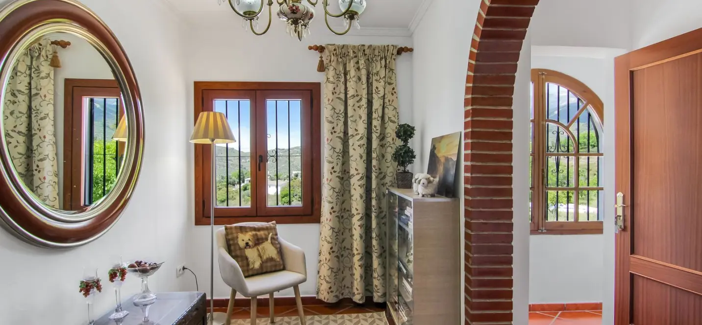 Venta de finca - cortijo en Canillas de Albaida 4