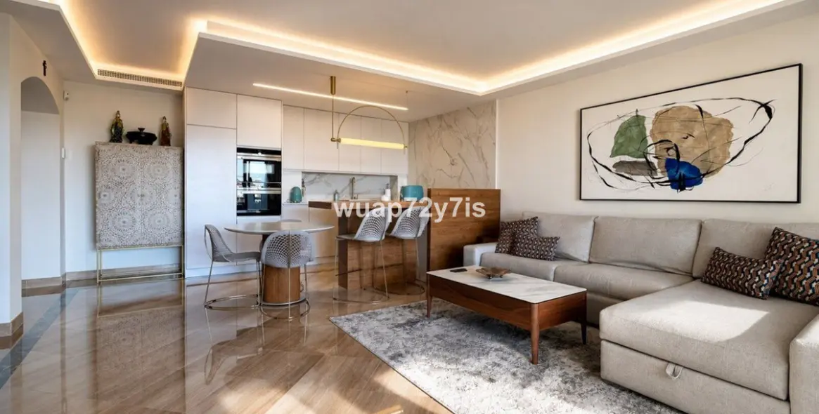 Sale of penthouse in Elviria 7