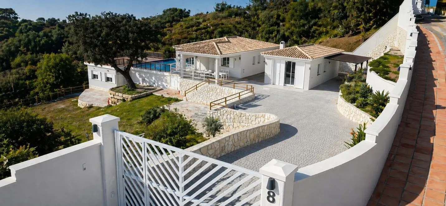 Продажа  отдельно стоящей виллы в Mijas 1