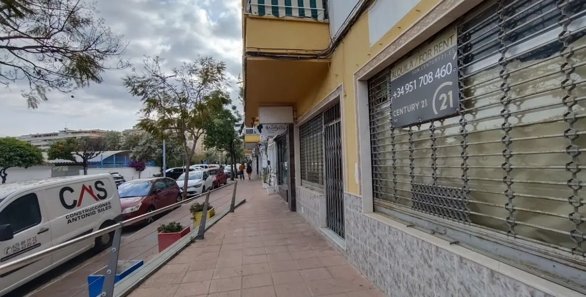 Долгосрочная аренда коммерческого помещения в Estepona 1