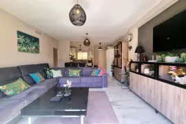 Image 4 thumb