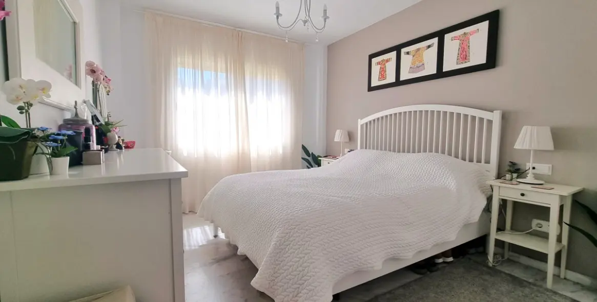 Sale of penthouse in Reserva de Marbella 13