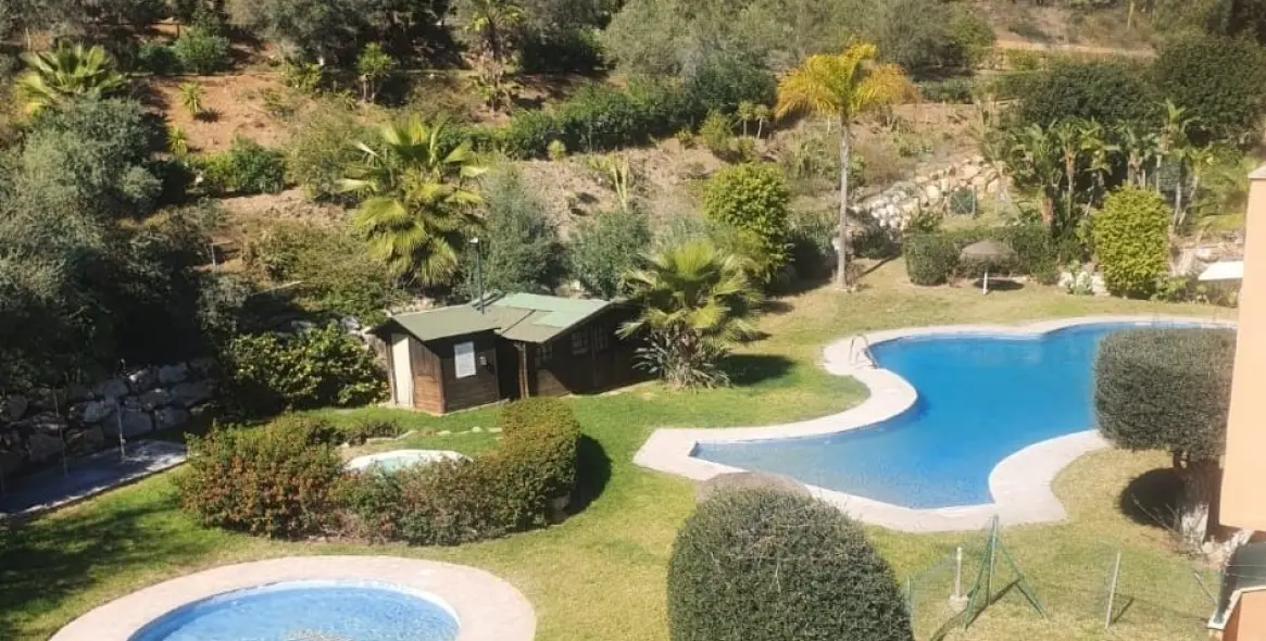Sale of penthouse in Reserva de Marbella 19