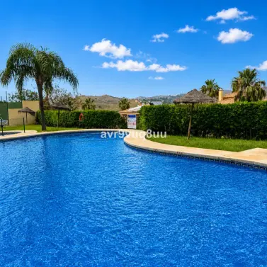 Продажа апартаментов на первом этаже в Mijas Golf