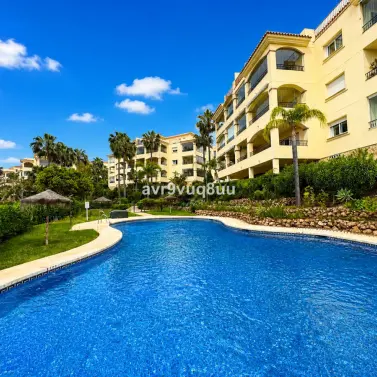 Продажа апартаментов на первом этаже в Mijas Golf