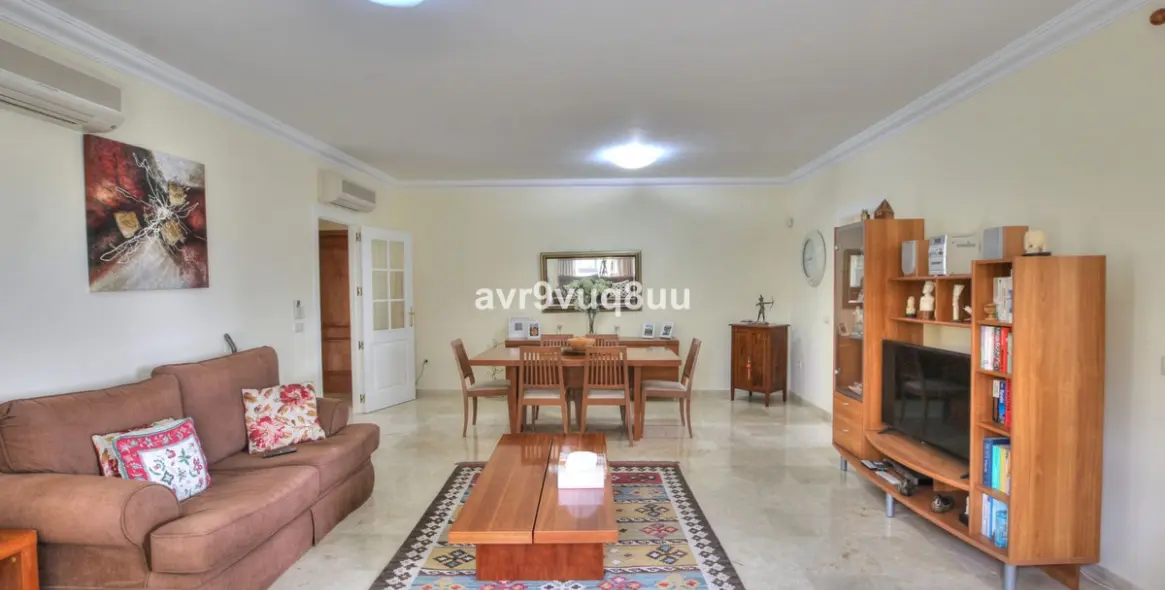 Продажа апартаментов на первом этаже в Mijas Golf 5