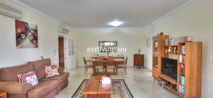 Продажа апартаментов на первом этаже в Mijas Golf 4