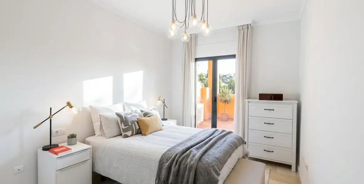 Продажа апартаментов на первом этаже в Hacienda Elviria 9