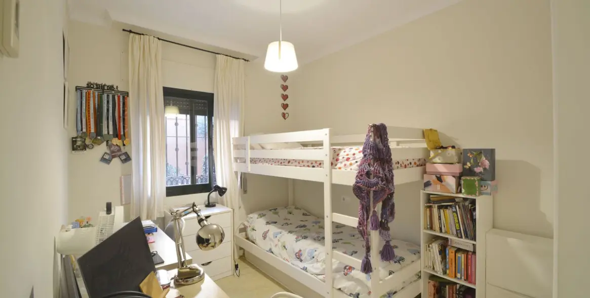 Продажа апартаментов на первом этаже в Hacienda Elviria 15