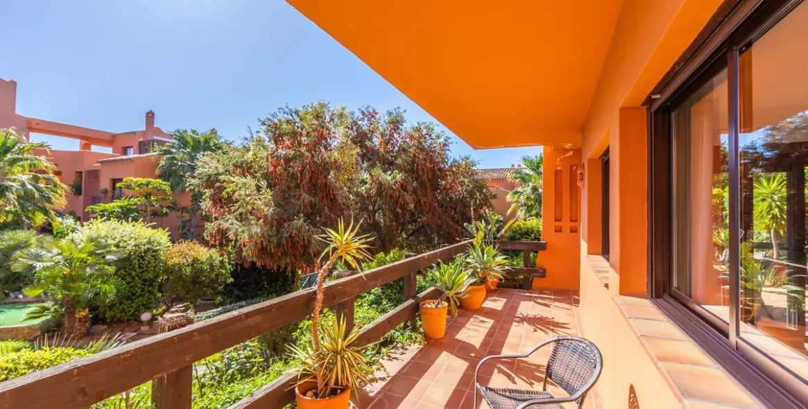 Venta de apartamento en planta baja en Estepona 11