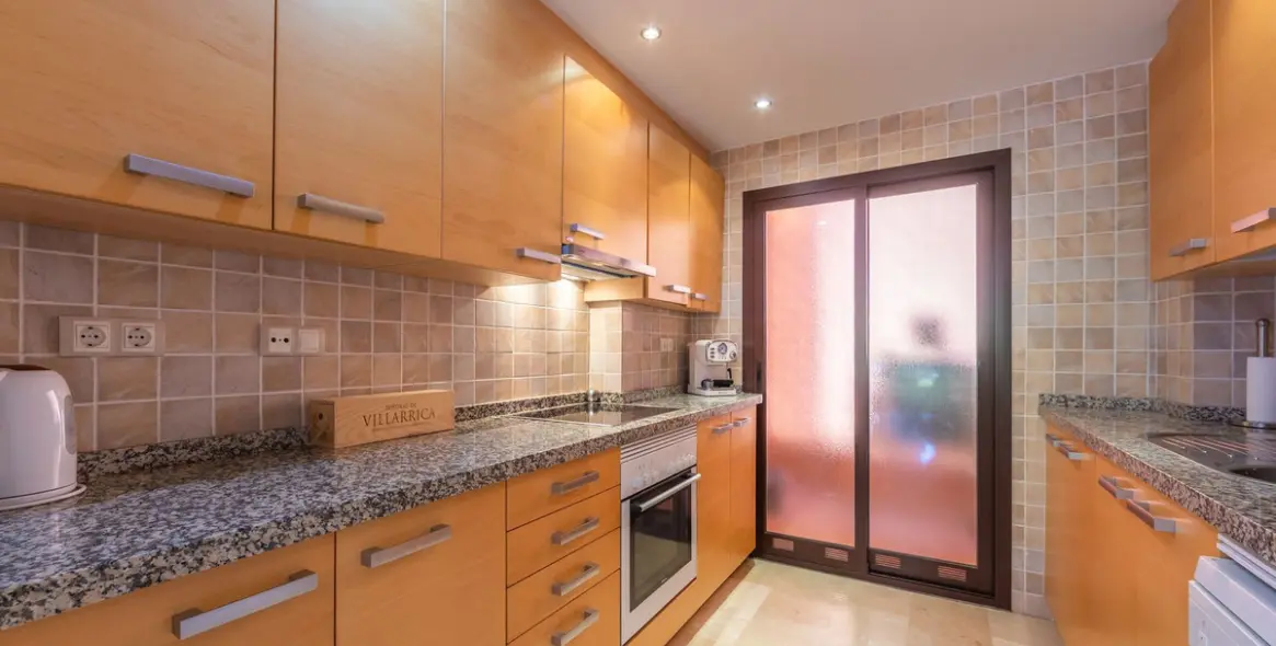 Venta de apartamento en planta baja en Estepona 22