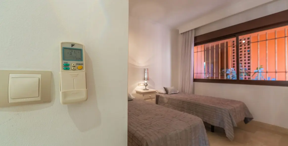 Venta de apartamento en planta baja en Estepona 34