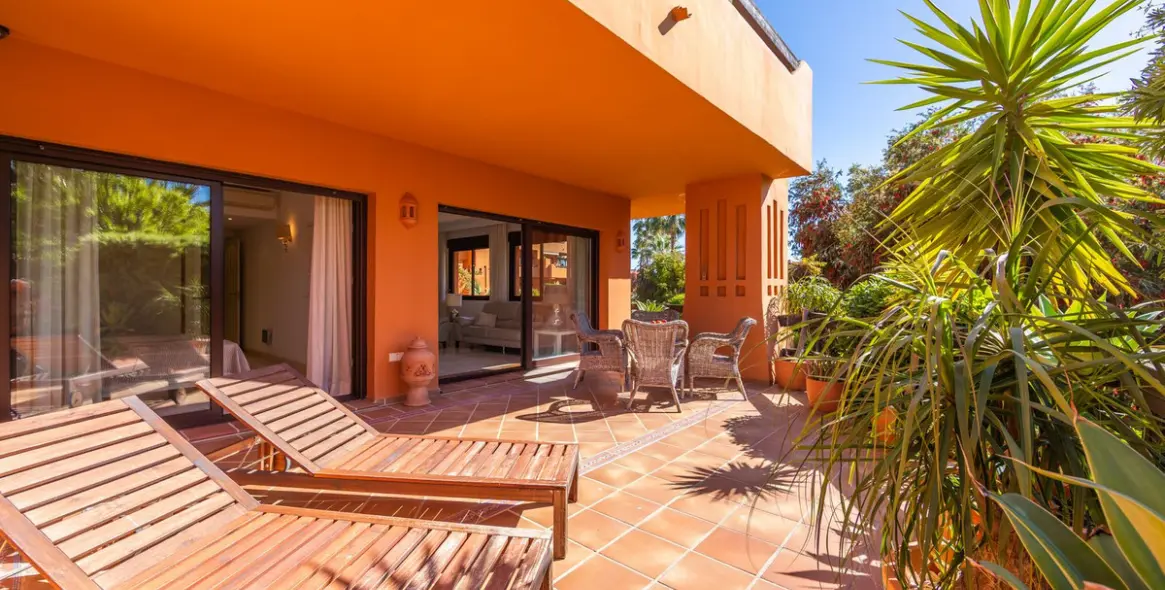 Venta de apartamento en planta baja en Estepona 48
