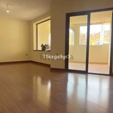 Sale of middle floor apartment in Arroyo de la Miel