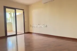 Image 6 thumb