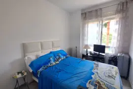 Image 15 thumb