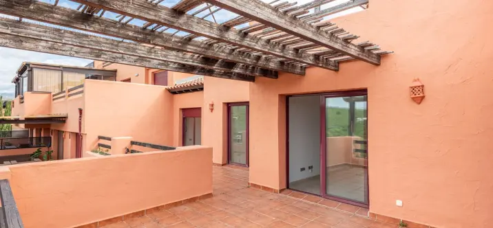Venta de ático dúplex en Casares 4