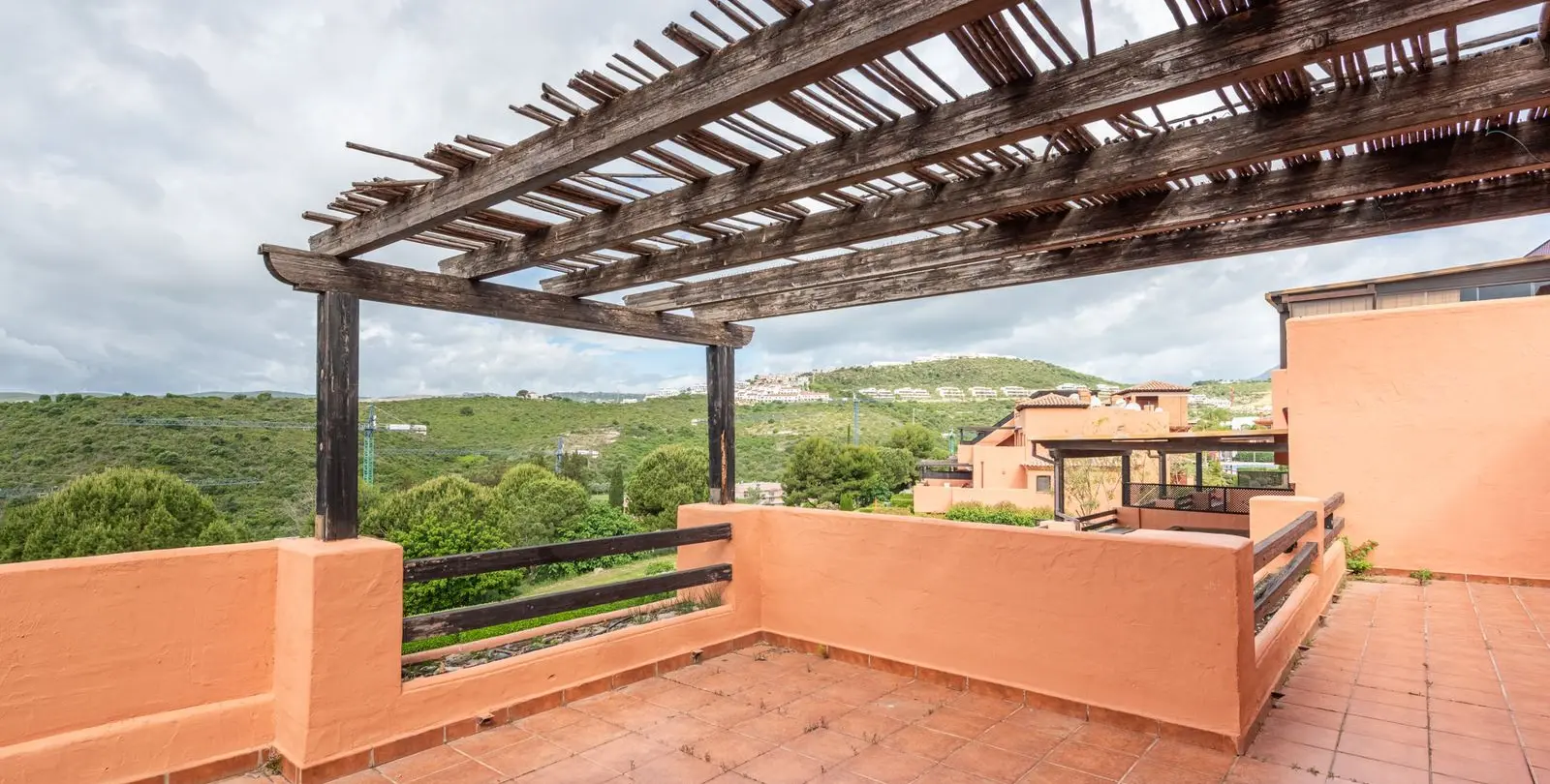 Venta de ático dúplex en Casares 18