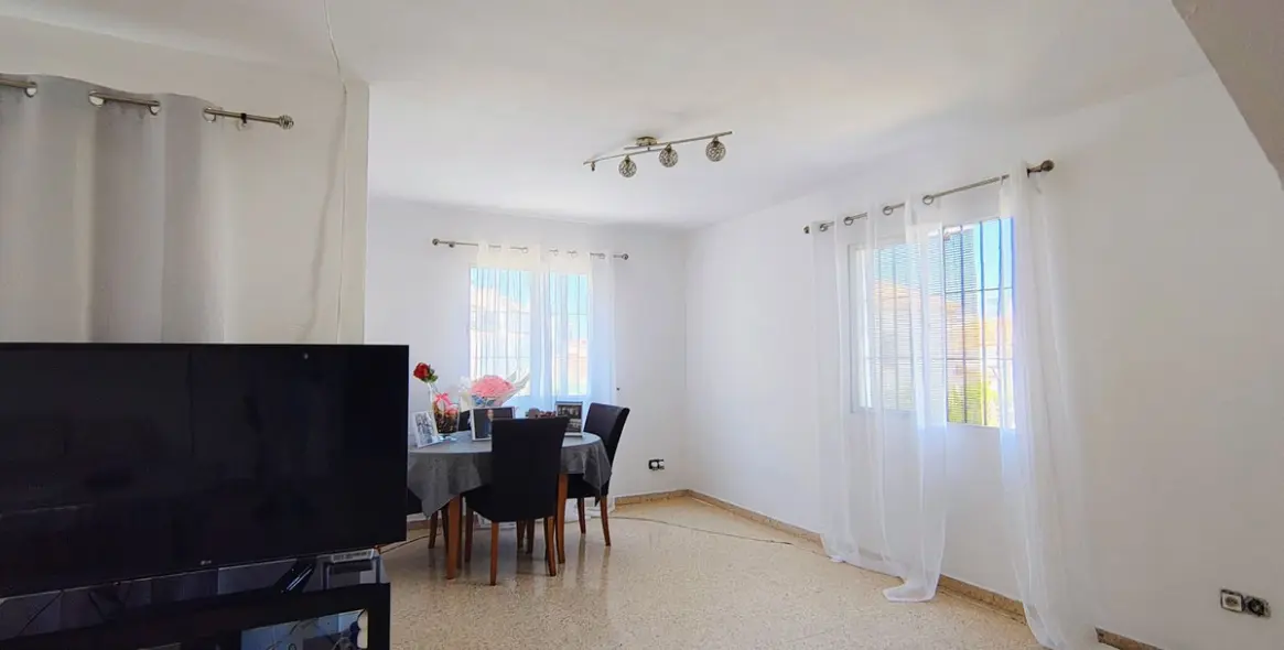 Sale of semi-detached house in Atalaya 7
