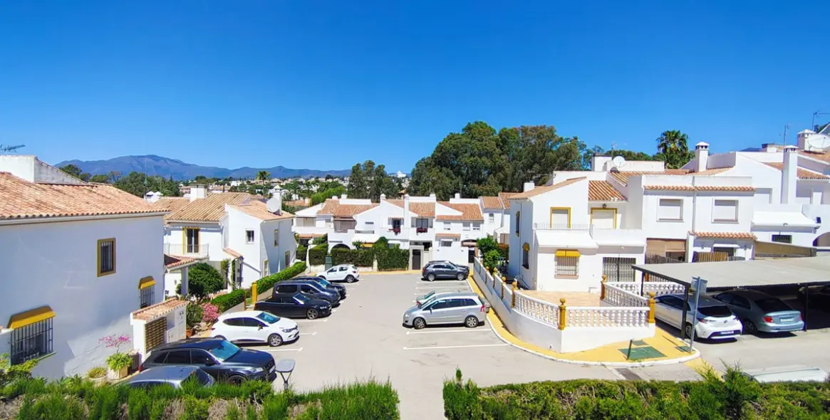 Sale of semi-detached house in Atalaya 14