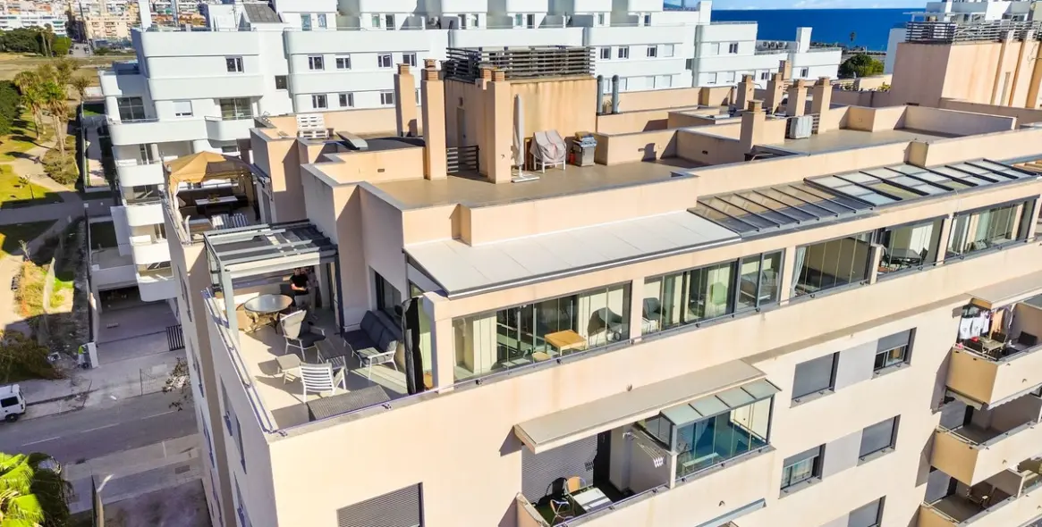 Продажа двухуровневого пентхауса в Torre del Mar 1
