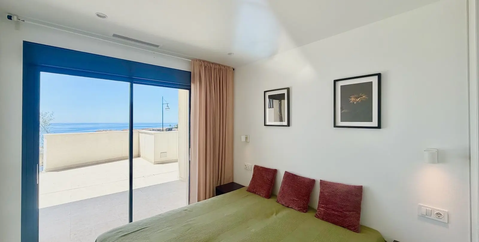 Sale of townhouse in Torrox Costa 12