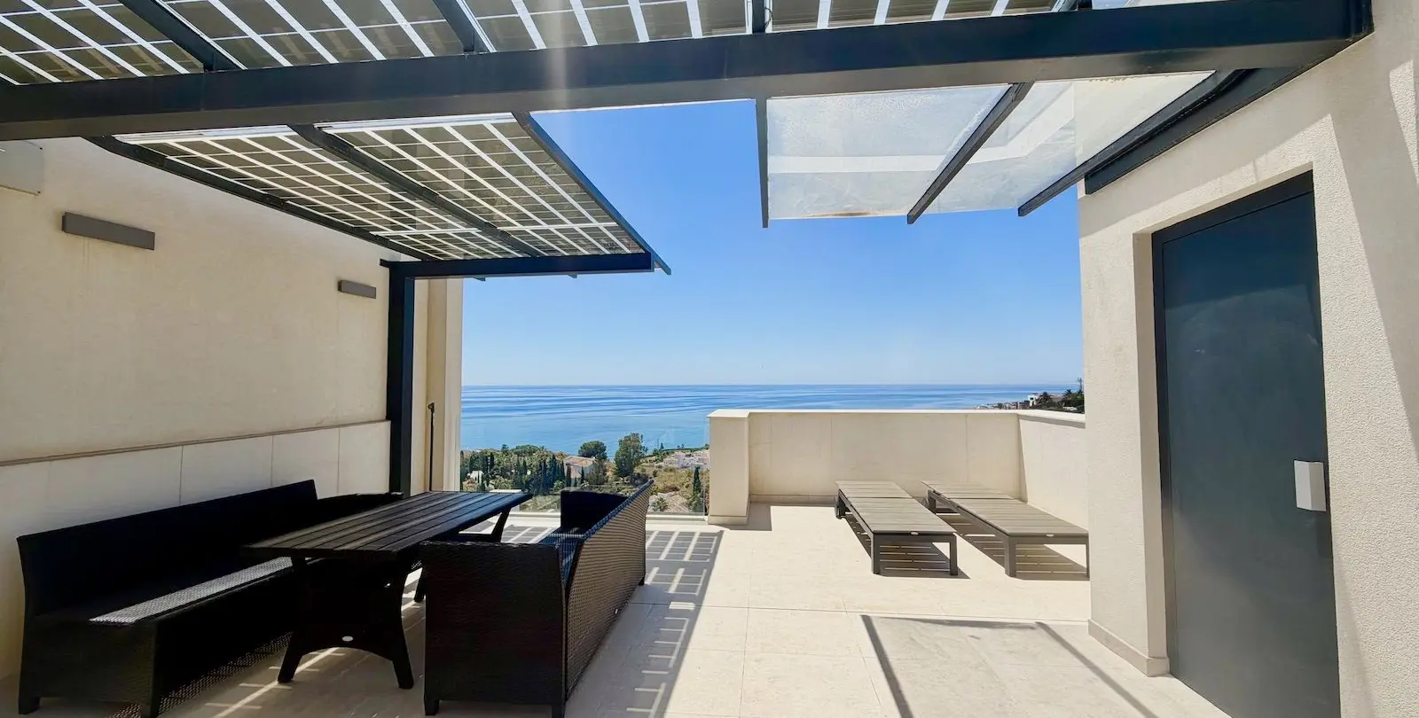 Sale of townhouse in Torrox Costa 16