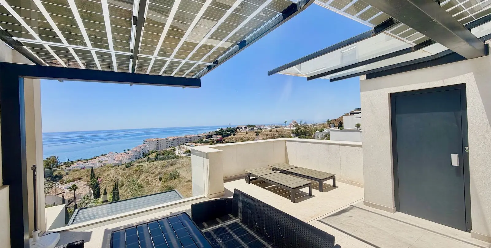 Sale of townhouse in Torrox Costa 18