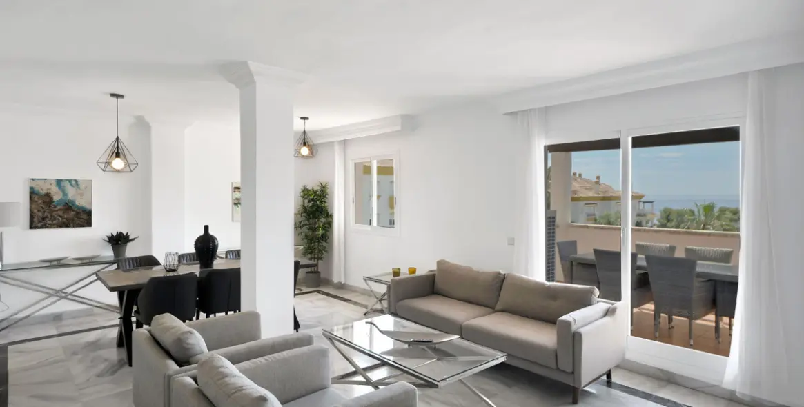Sale of penthouse in Marbella 2