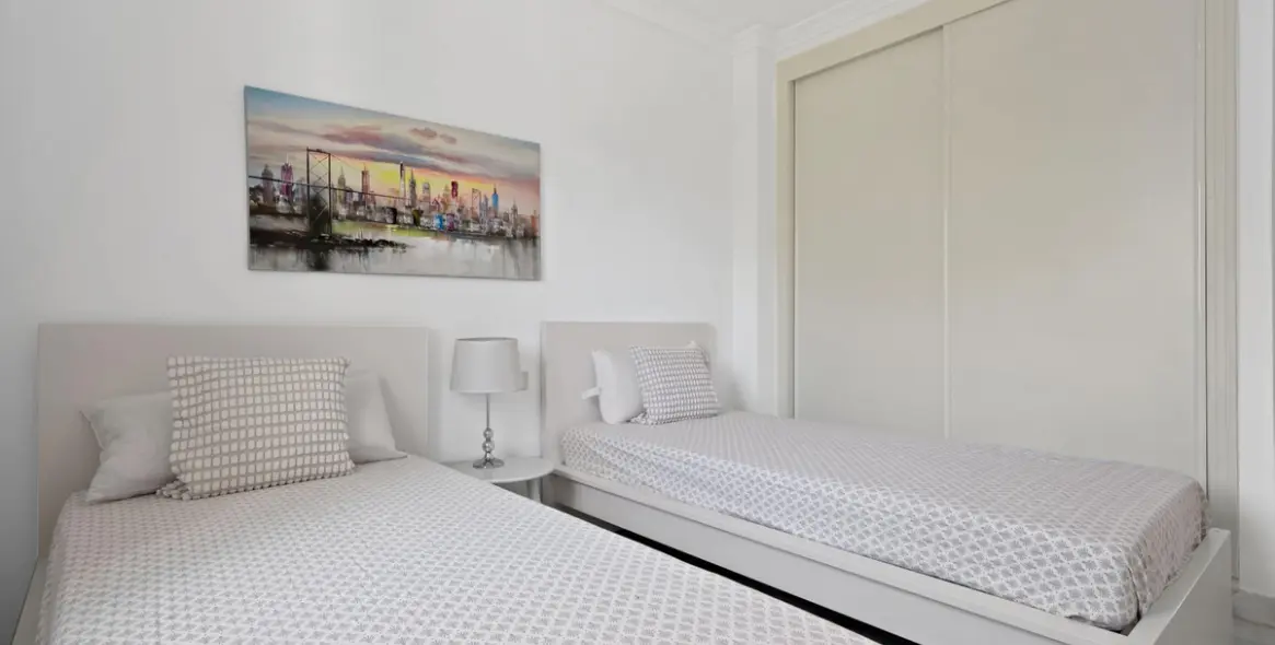 Sale of penthouse in Marbella 25
