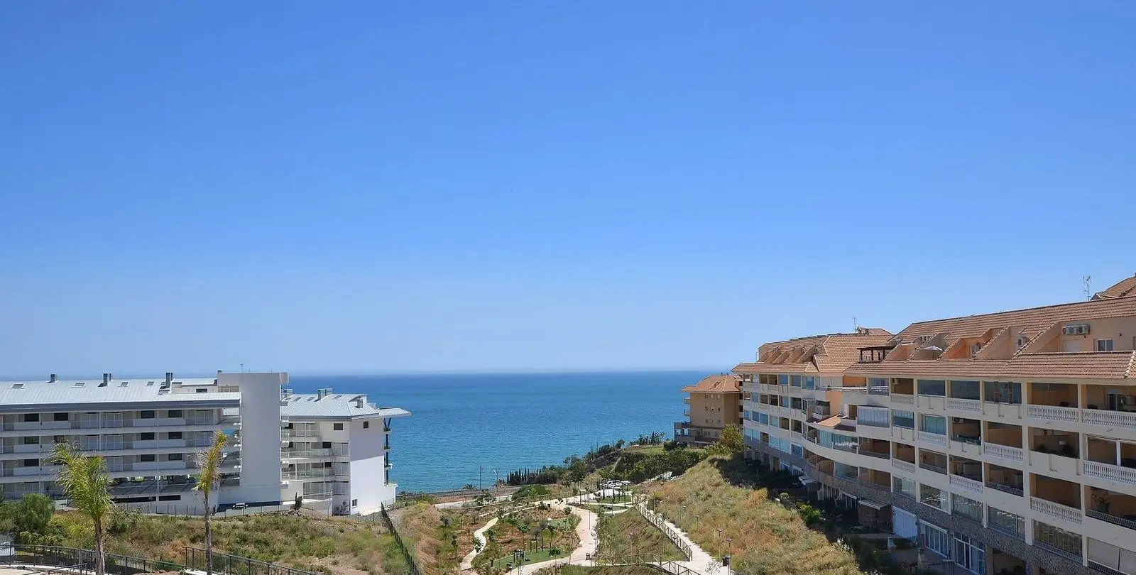 Sale of penthouse in Higueron 4