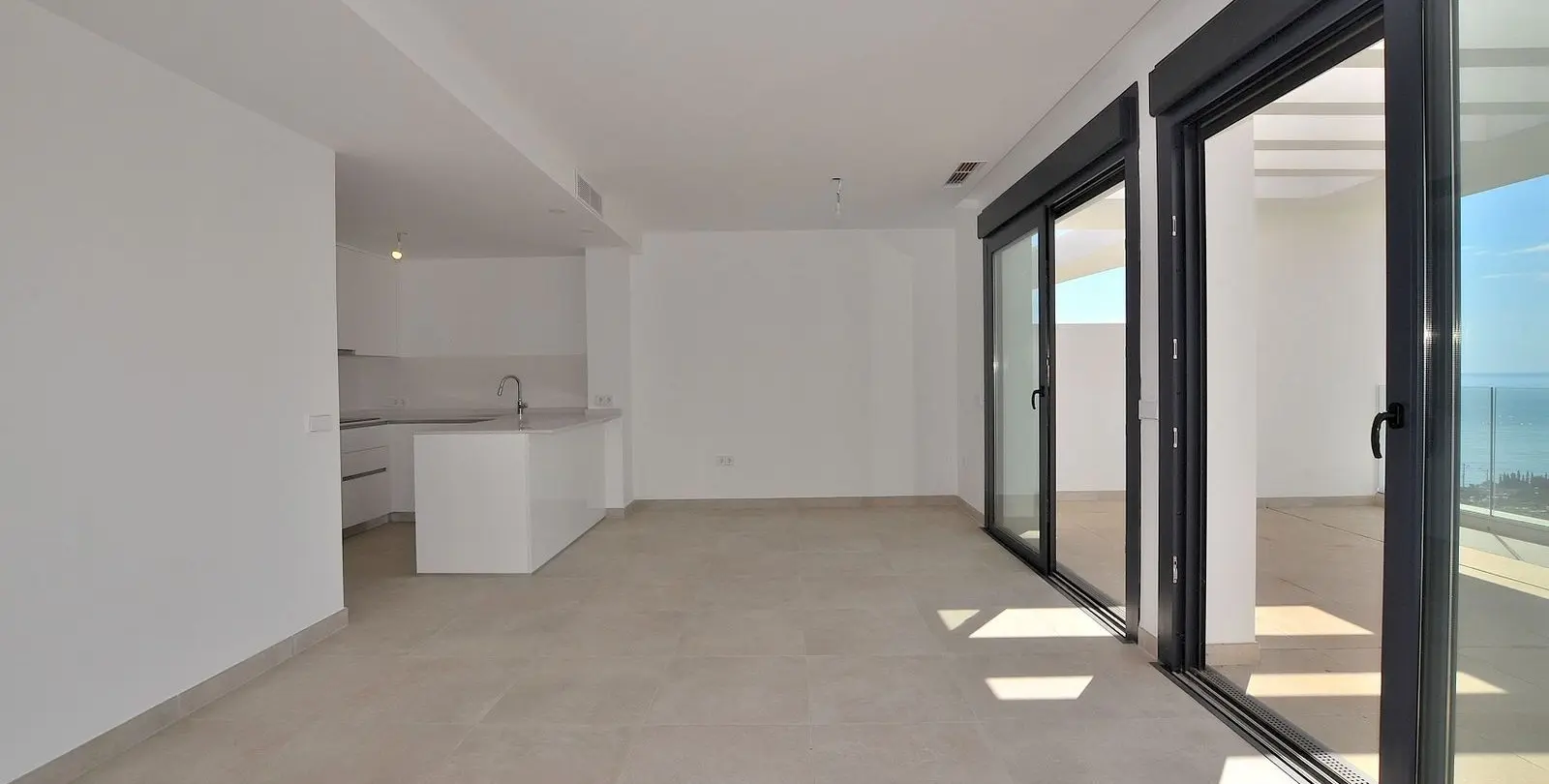 Sale of penthouse in Higueron 8