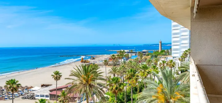 Продажа пентхауса в Estepona 0