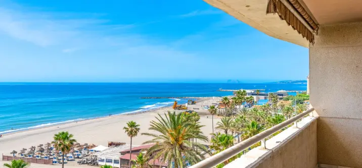 Продажа пентхауса в Estepona 1