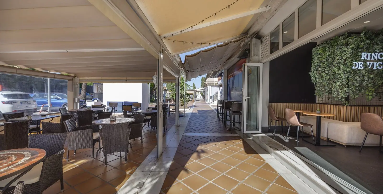Sale of commercial premises in Guadalmina Alta 4