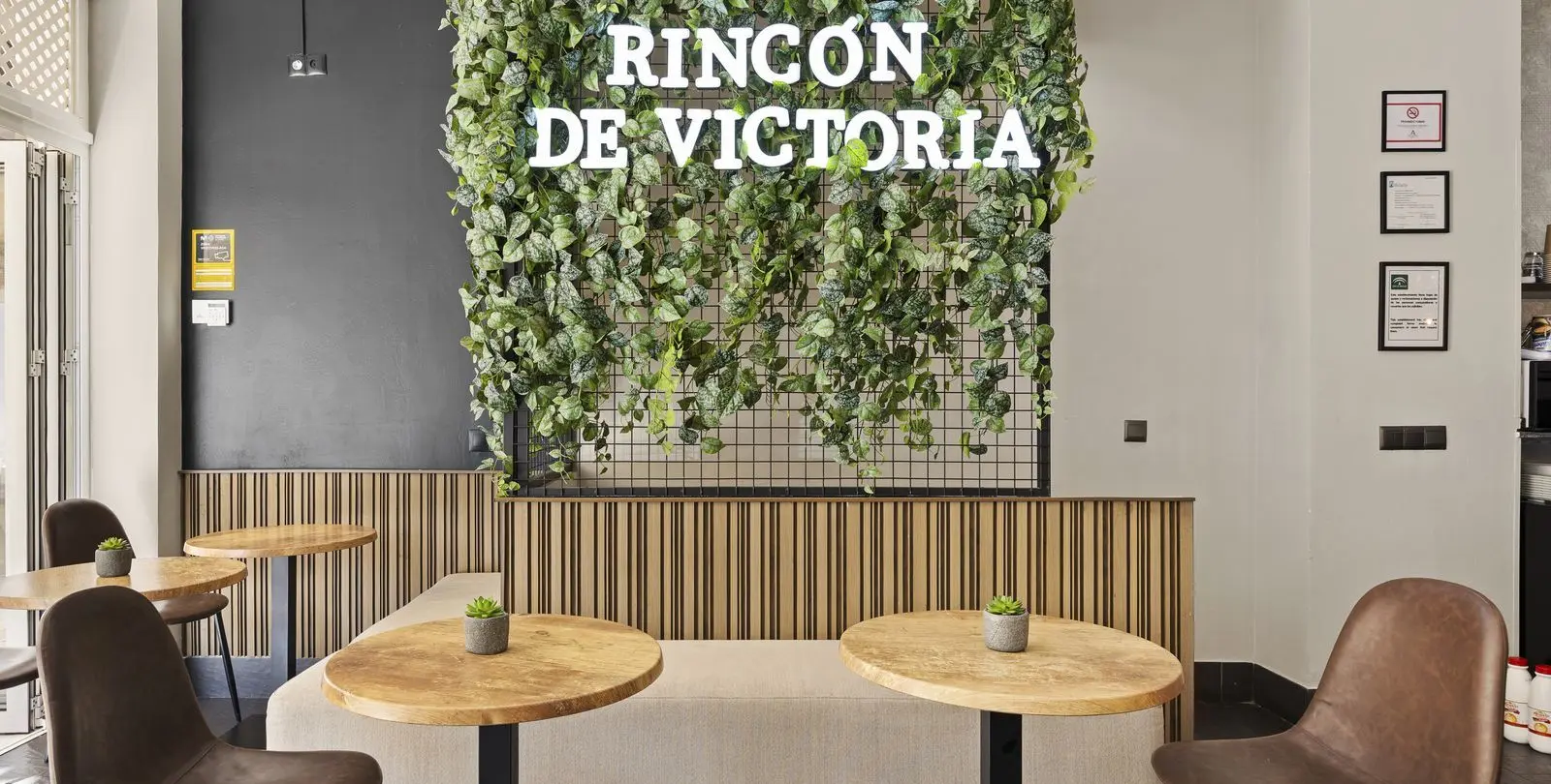 Sale of commercial premises in Guadalmina Alta 21