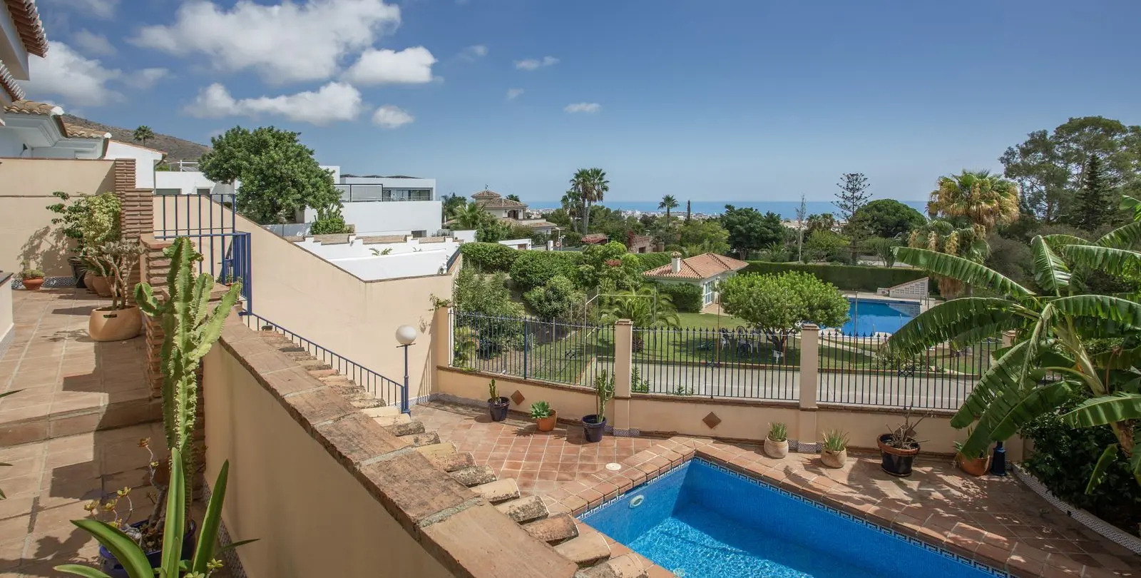 Продажа дома на две семьи в Benalmadena 14