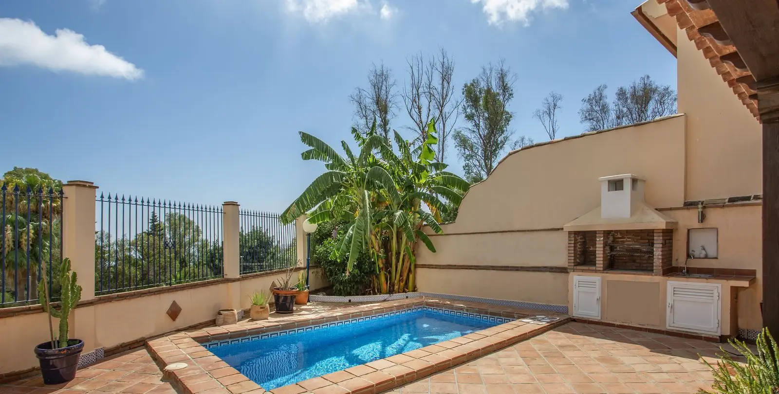 Продажа дома на две семьи в Benalmadena 32